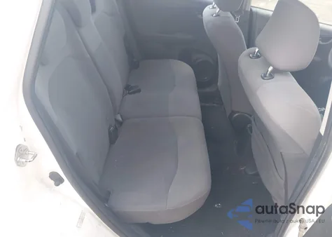 2010 Honda Fit from USA, damaged, VIN JHMGE8G28AS017395